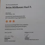 Beim Bildhauer Karl F *