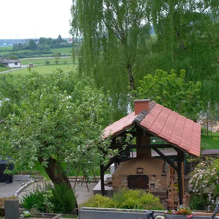 Beim Bildhauer Karl F