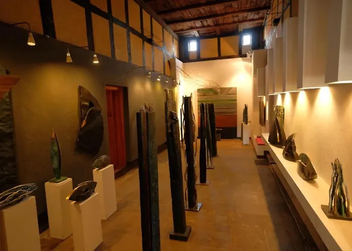 Beim Bildhauer Karl F *