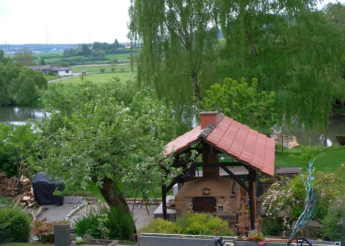 Beim Bildhauer Karl F